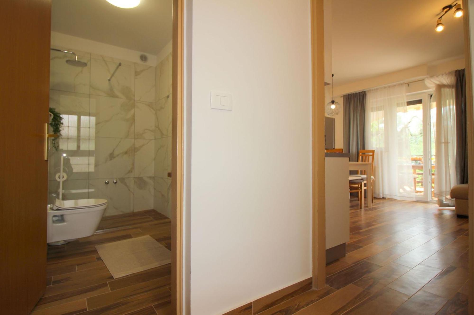 Jakomina 1 In Strandnaehe, Klimatisiert Apartment