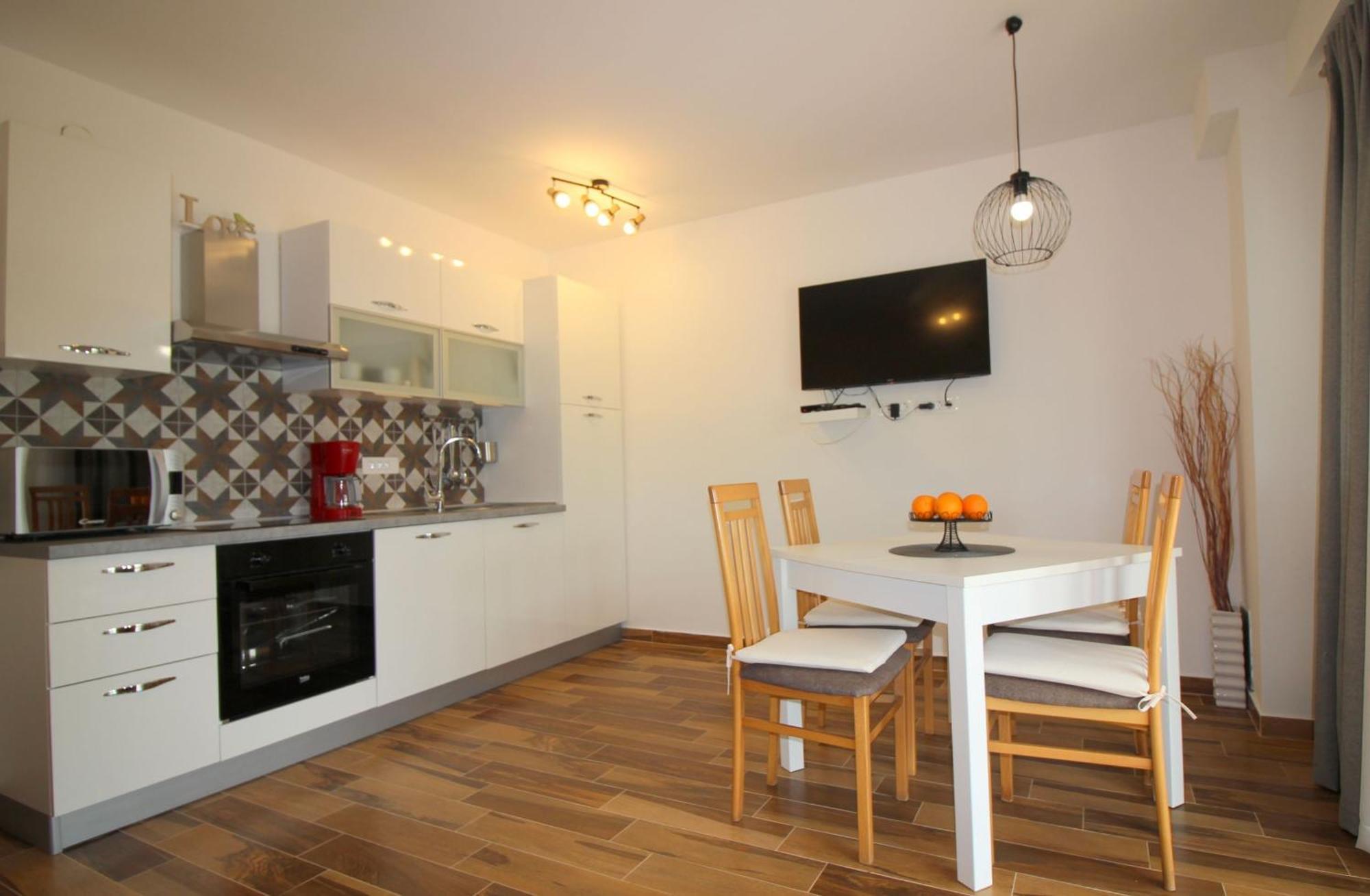 Jakomina 1 In Strandnaehe, Klimatisiert Apartman Porec